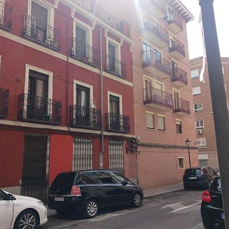 Habitacion En Madrid Exterior foto