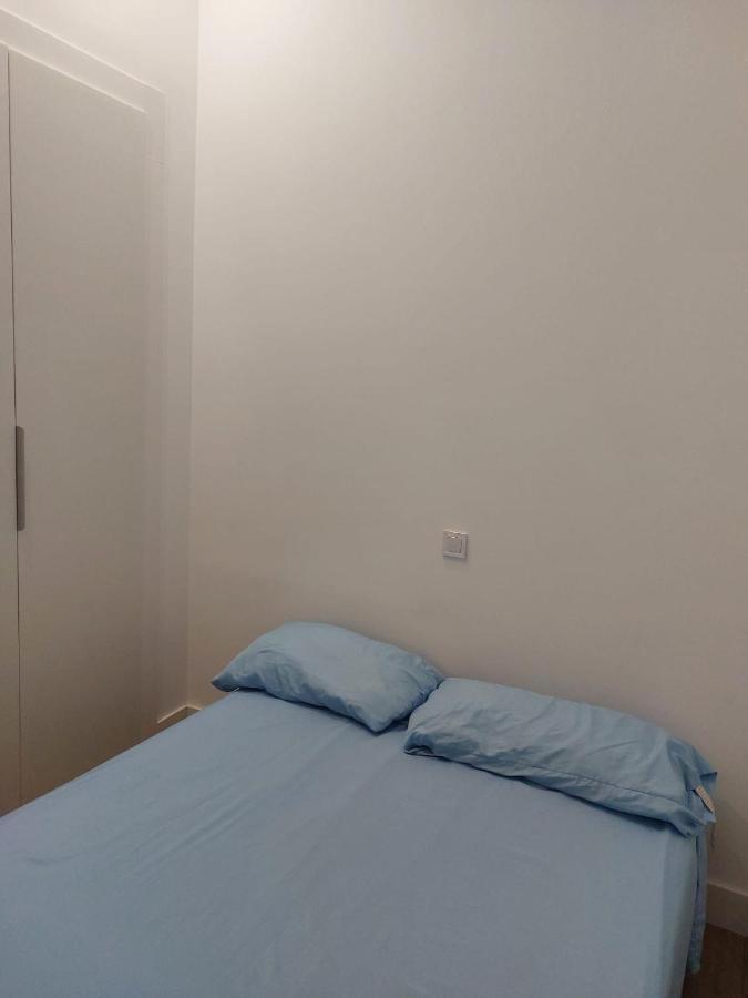 Habitacion En Madrid Exterior foto