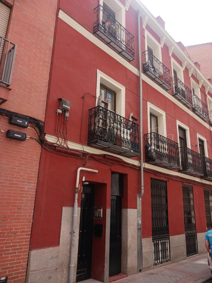 Habitacion En Madrid Exterior foto